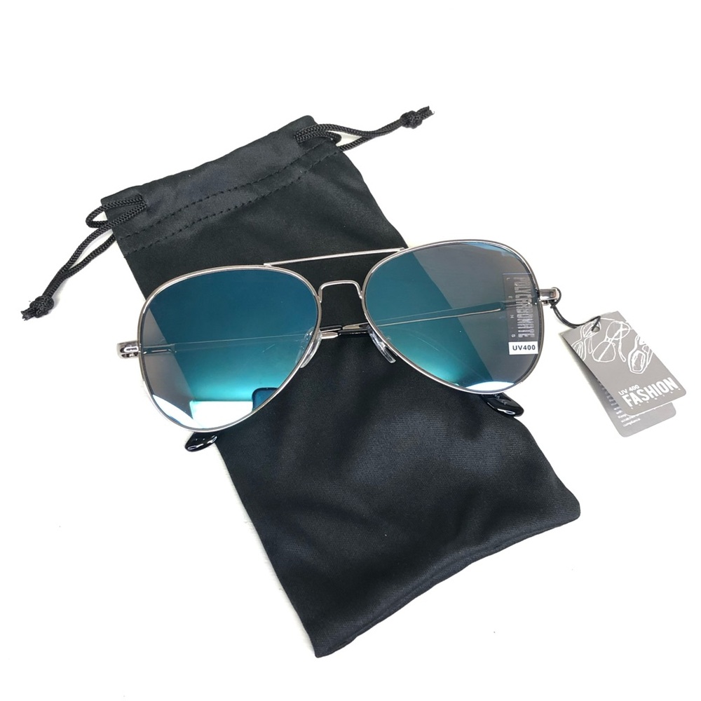 😎NEW!😎 Blue Aviator Sunglasses with Microfiber Drawstring Pouch